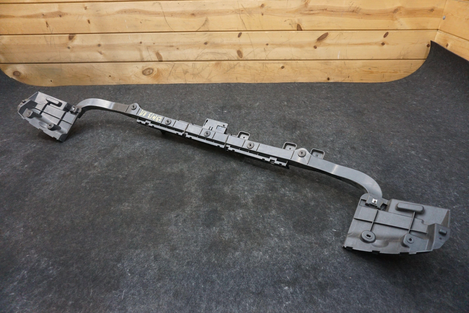 Rear Bumper Upper Center Mount Bracket 670004468 Maserati Ghibli M157 2014-17+