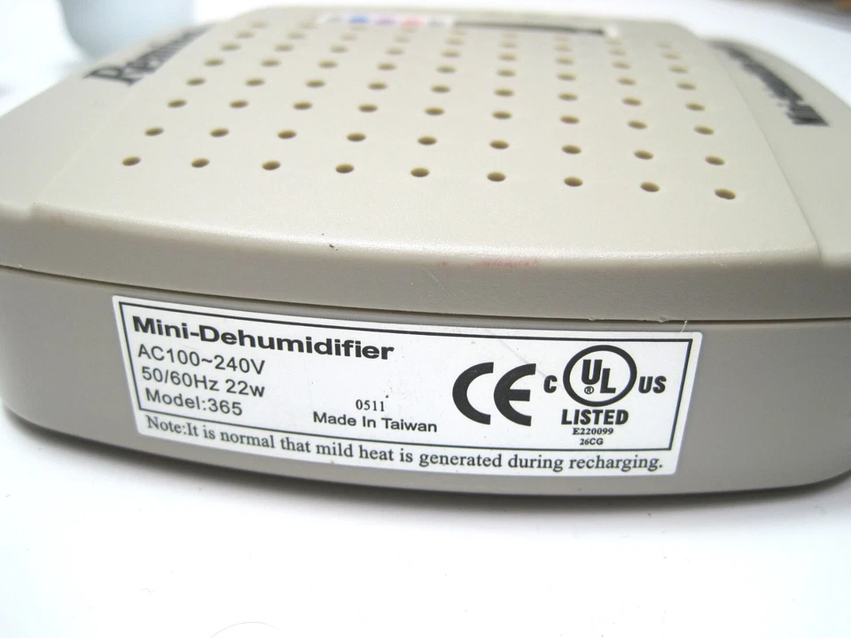 Mini deshumidificador inalámbrico recargable Remington modelo 365 pistola segura Foto 2 de 2