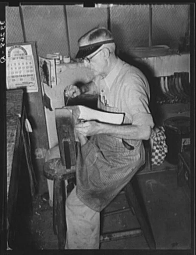 Alpine,Texas,TX,Brewster County,Farm Security Administration,Boot Maker,FSA