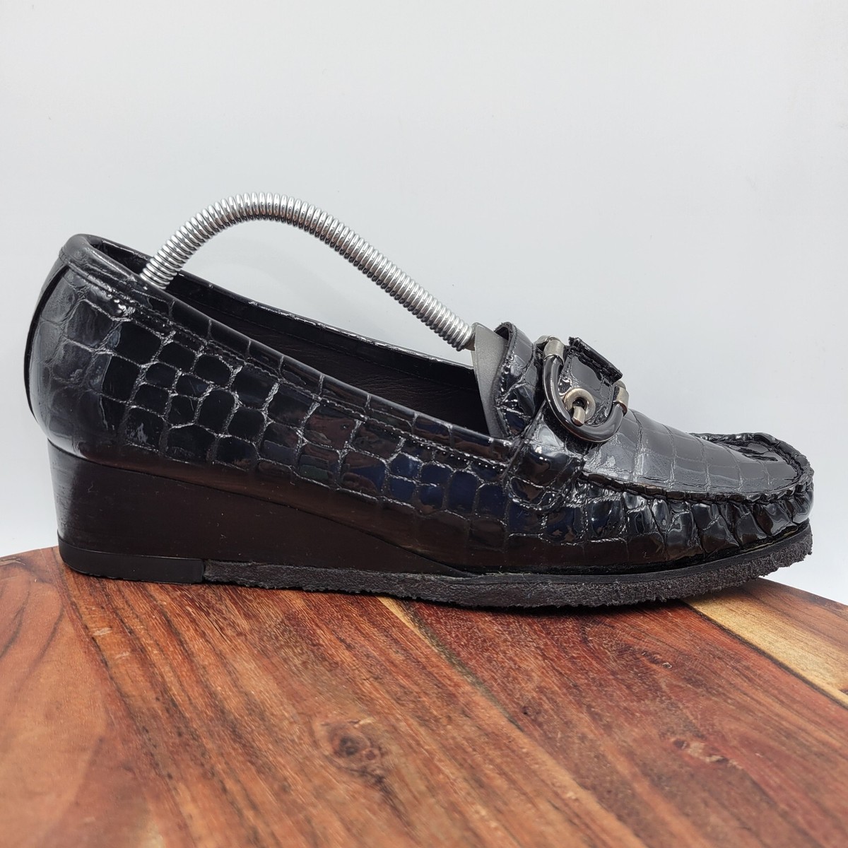 Stuart Weitzman Loafer Shoes Women's 10M Black Patent Leather Croc Wedge  Crepe