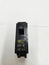Square D Homeline HOM115 Single Pole 15 Amp 120 240V HOM Plug In Circuit Breaker