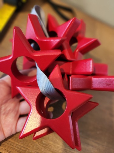 8 Vintage Christmas Star Shaped Red Wooden Napkin Rings 3.5 " Tall - Bild 2 von 6