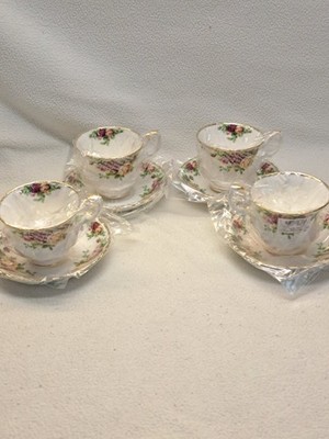 Royal Albert Bone China Old Country Roses (4) 2 3/4'' Footed Cups & Saucers New