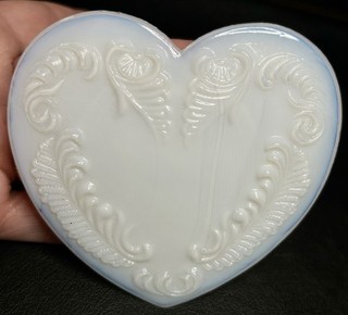VTG Degenhart White Milk Glass Heart Trinket Box LID Only