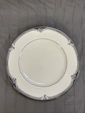 Noritake Squirewood 4013 Dinner Plate 10.5"