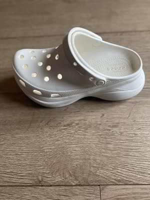 Crocs Classic Bae Clogs Damen Weiß Plateau Hausschuhe Größe UK 6 EU 39
