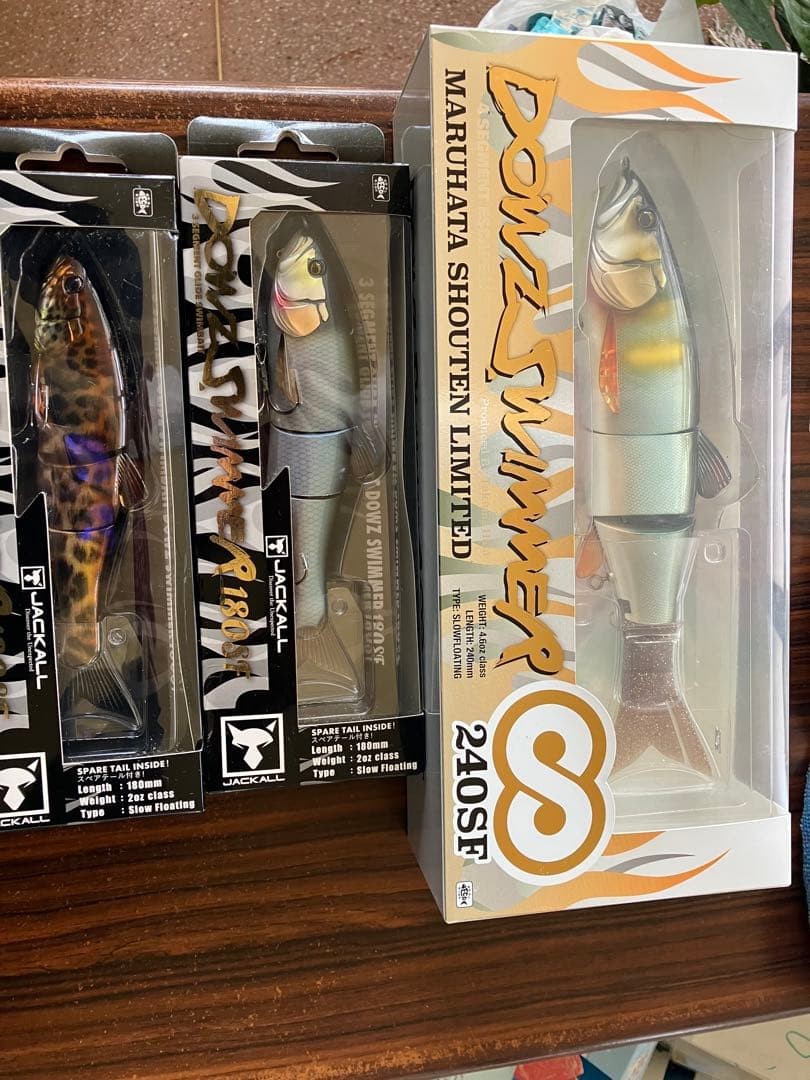 Big bait lure, top set - Image 2