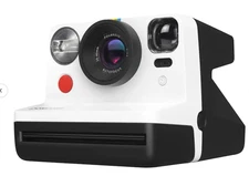 Polaroid Now Instant Camera (2nd Gen) Works with I-Type Film, Black (9095)
