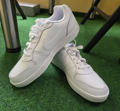 Neue Nike Sneakers in Gr. 41