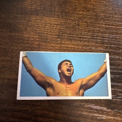 92 Brooke Bond Muhammad Ali, Arms Up