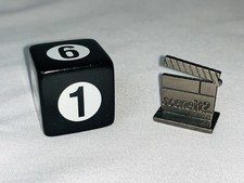 VTG Scene It? Movie Edition 2002 Replacement Part Metal Clapperboard Token, Dice