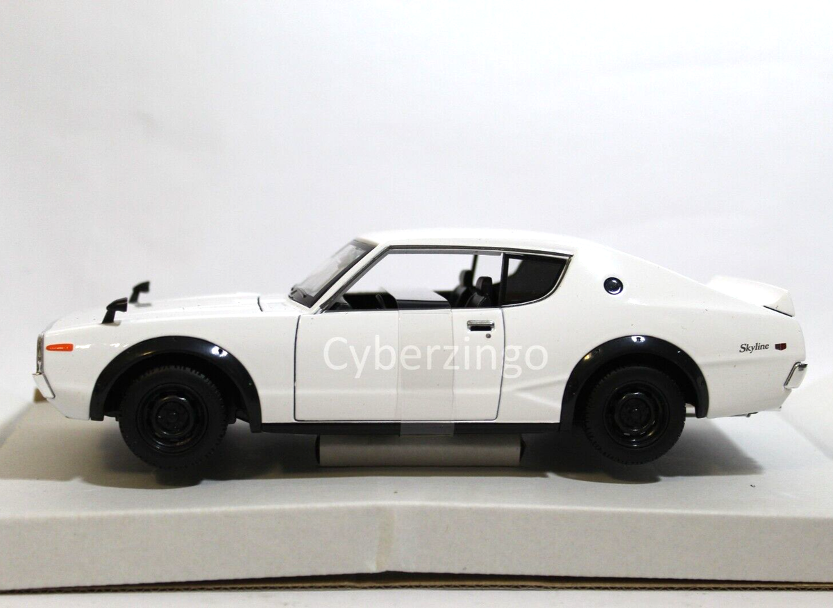 1973 Nissan Skyline 2000 GT-R Maisto 1:24 White Diecast Model Car