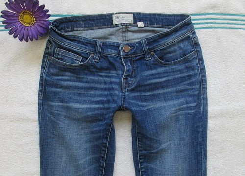 Buckle BKE Jeans Size 26R Womens Low Rise Blue Denim Stella Bootcut