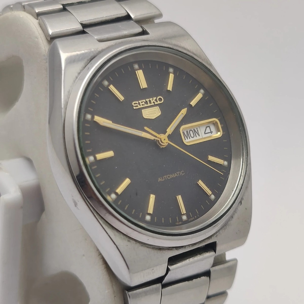Seiko 5 Automatic 7S26-3130 Day/Date Vintage Men's Watch Seiko 5 Automatic 7S26-3130 Day/Date Vintage Men's Watch