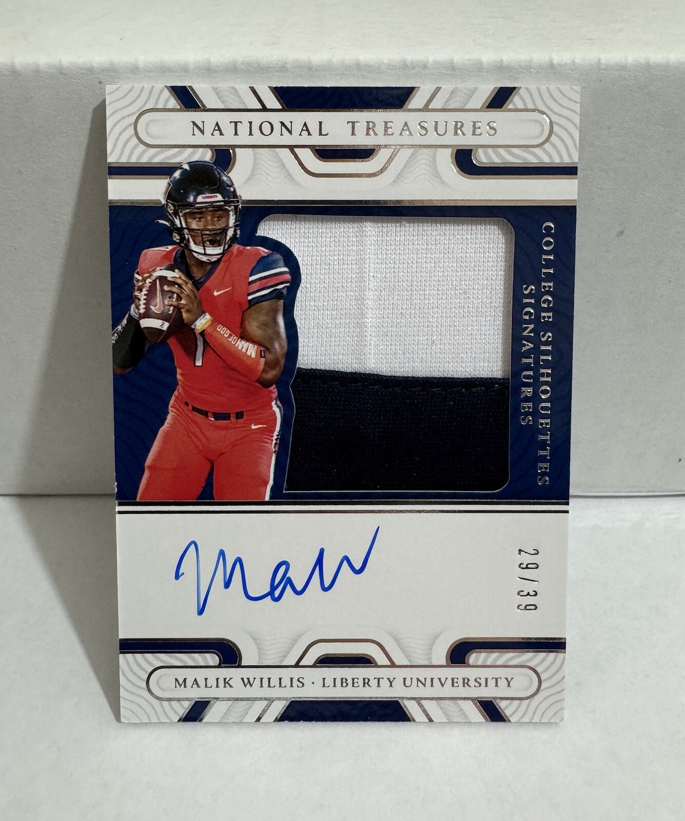 Malik Willis Panini National Treasures Collegiate College Silhouettes Signatures Relics #SSMWI Liberty
