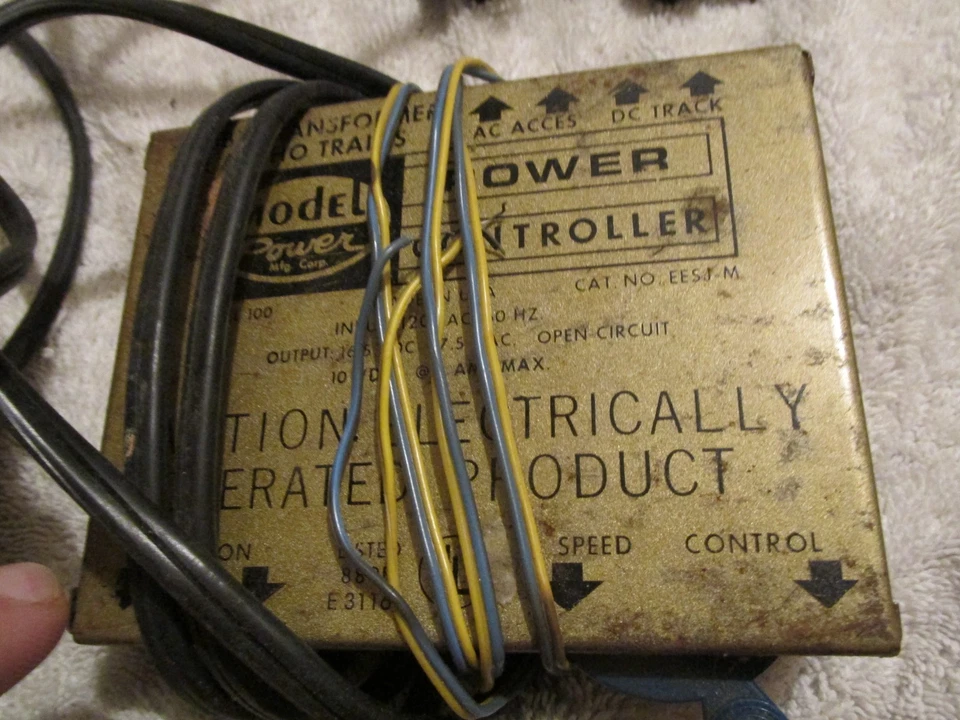 Vintage MRC Trainpack Model 100 HO RR Train & Model Power Controller Transformer - Image 3 of 3