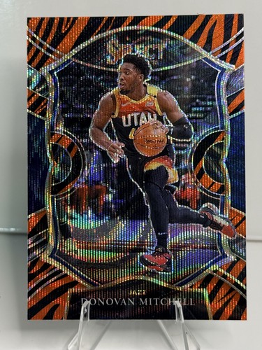 Donovan Mitchell SSP - 2020-21 Panini Select Tiger Prizm #27
