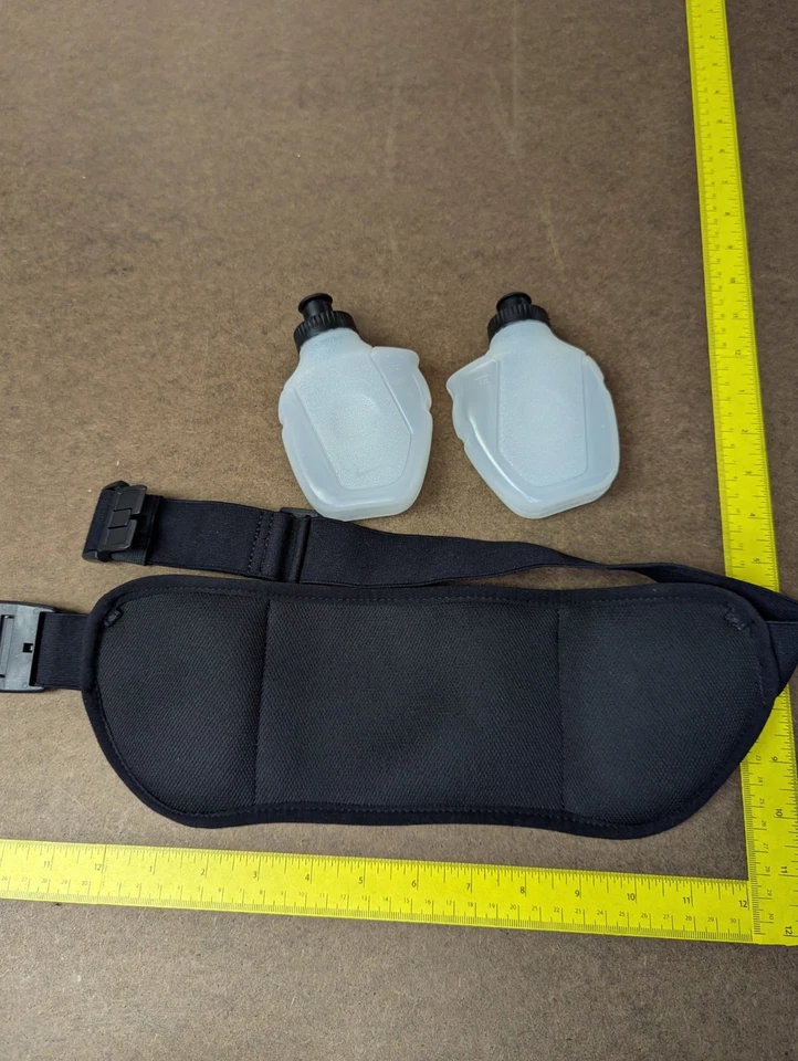 Cinturón de running Nike Lean de 2 botellas con 2 botellas Foto 4 de 4