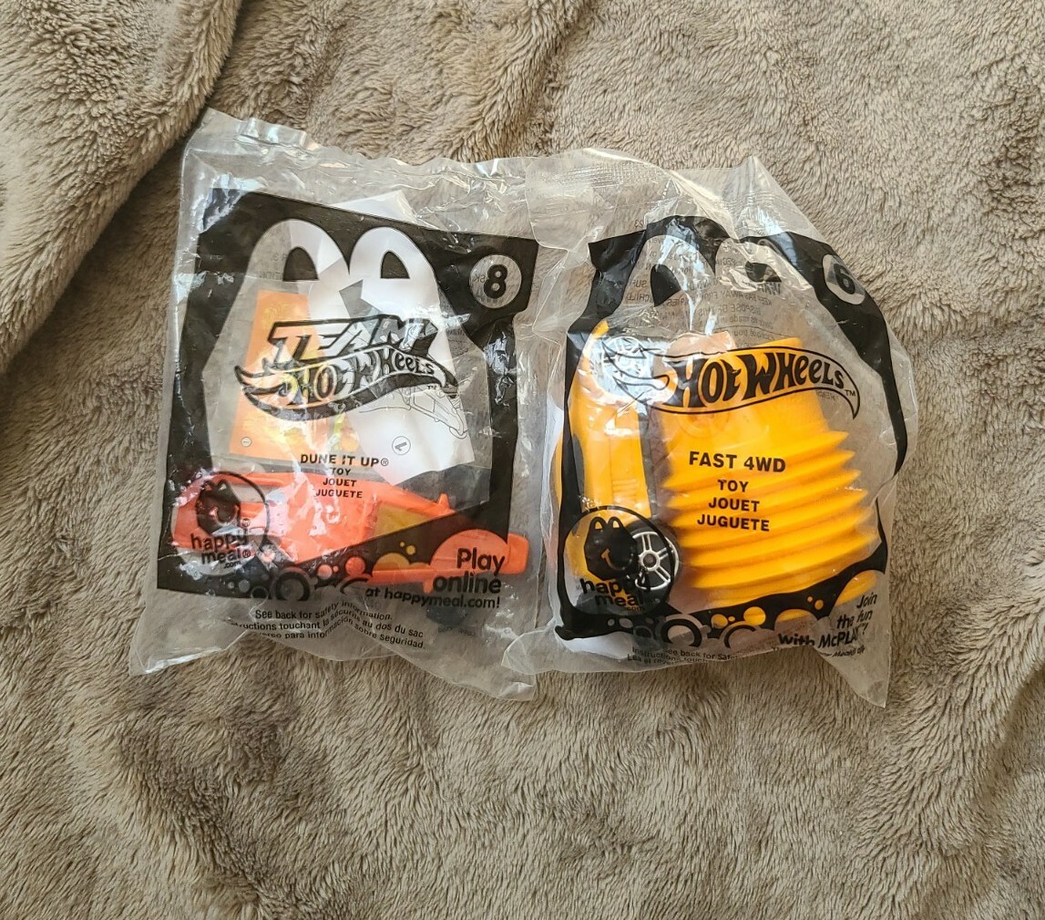 2013 Team Hot Wheels Dune It Up #8 Happy Meal Toy and #6