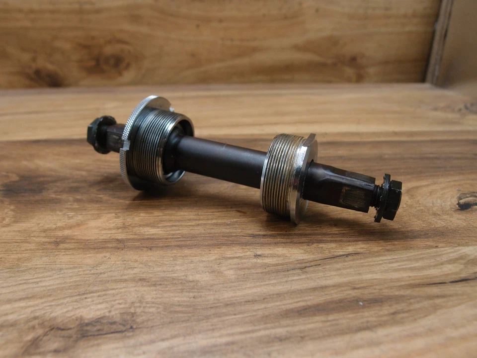1979 road bike bottom bracket made in Japan worked with Sugino Maxy BSA / 68 mm - Image 2 of 4