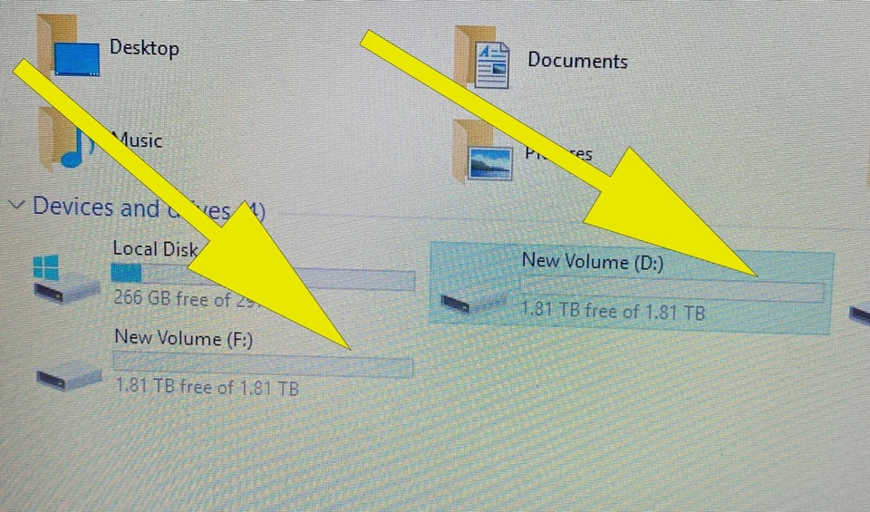 Estuche RAID Sans Digital con 2 discos duros externos USB 2.0 de 2 TB. Foto 3 de 4