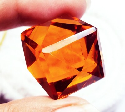 Orange Topas Fancy Cut Zertifiziert Lose Edelstein 101.50 Ct GGL