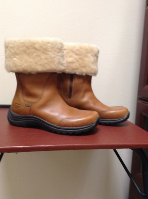 ugg classic short camel