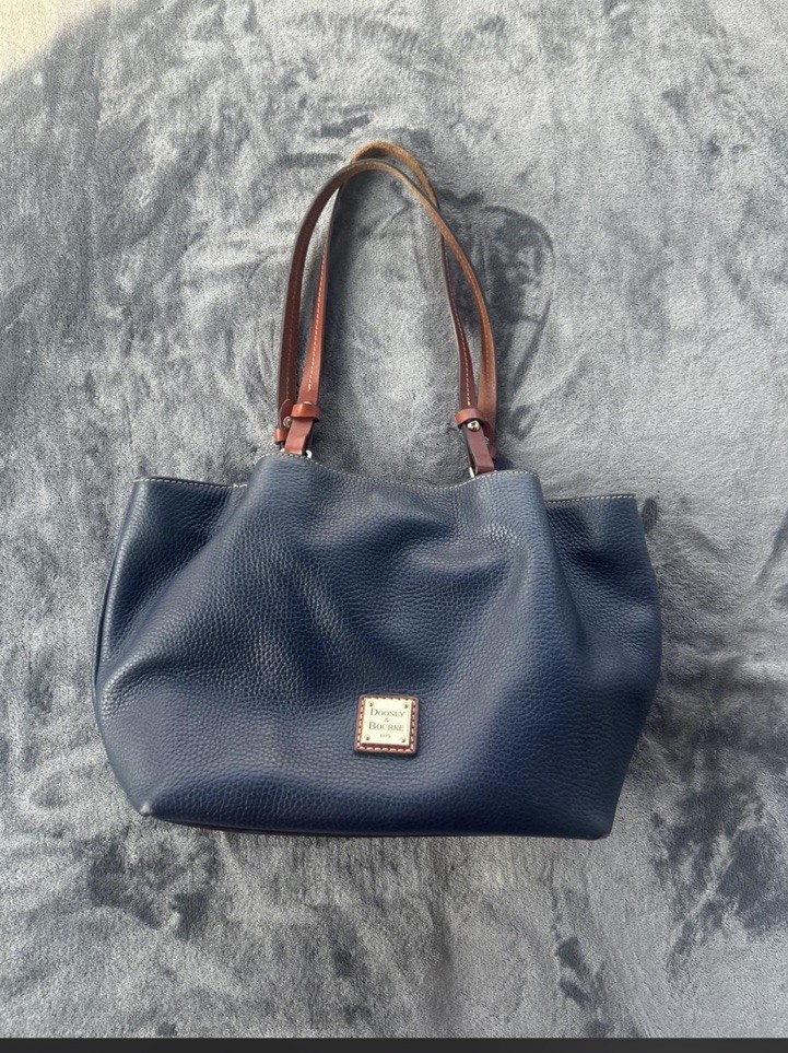 Dooney & Bourke Lucca Pebble Leather Large blue gray Barlow Tote. Good condition