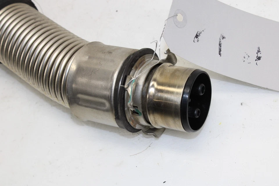 Manguera conector tanque combustible Chevrolet Corvette 2005-2013 15223882 OEM NL50 Foto 2 de 4