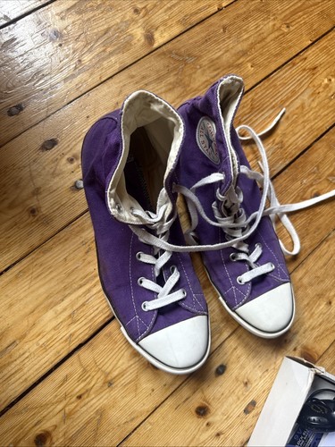 Converse All Stars Größe 9 Lila Getragen