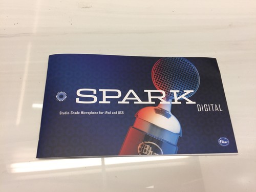 Blue Microphones Spark Digital Condenser Cable Professional Microphone (Mint) - Picture 4 of 5