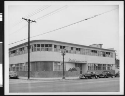Exterior view of the Marbert Morris & Fyne Company 1930 California Old Photo