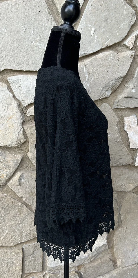 Pullover LADY NOIZ Top Medio Negro Encaje Elástico Dobladillo Festoneado Excelente Foto 2 de 4