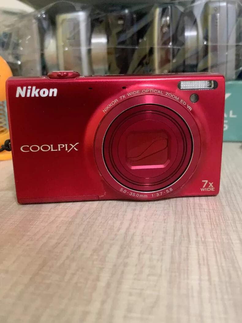 Nikon COOLPIX S6100 16.0MP Digital Camera Red 7x Zoom -90%NEW | eBay