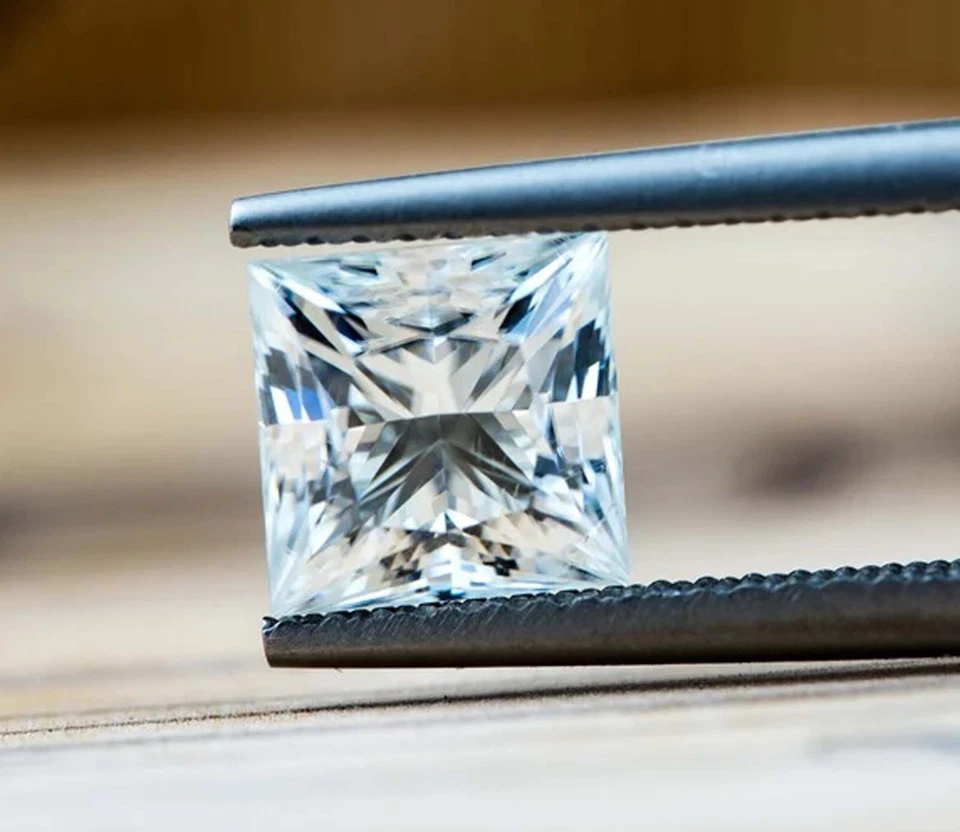 Amazing CVD Loose Diamond 1.65 Ct D-Color Princess Cut FL-Clarity Gemstone 4DD - Image 4 of 4