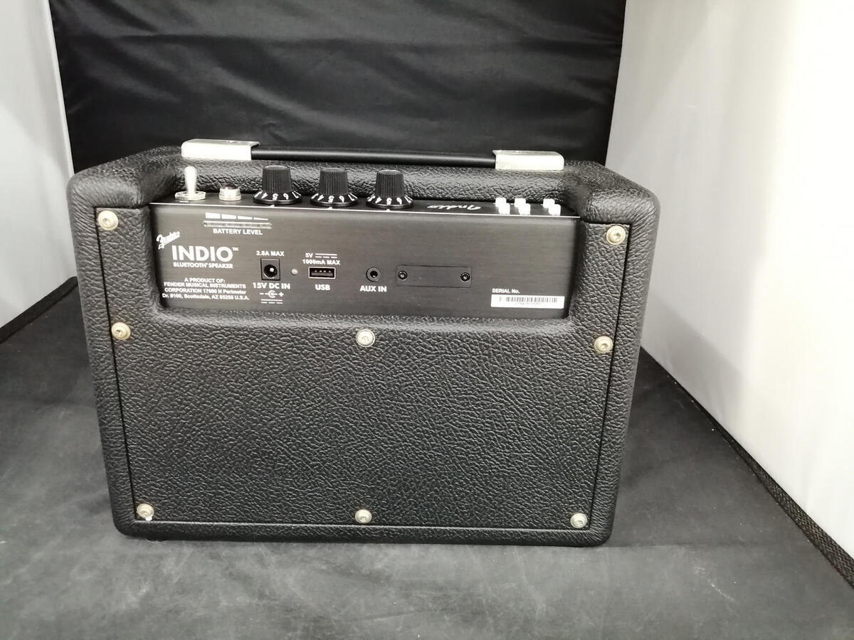 Fender INDIO Portable Bluetooth Speaker Good Condition Used Fender INDIO Portable Bluetooth Speaker Good Condition Used