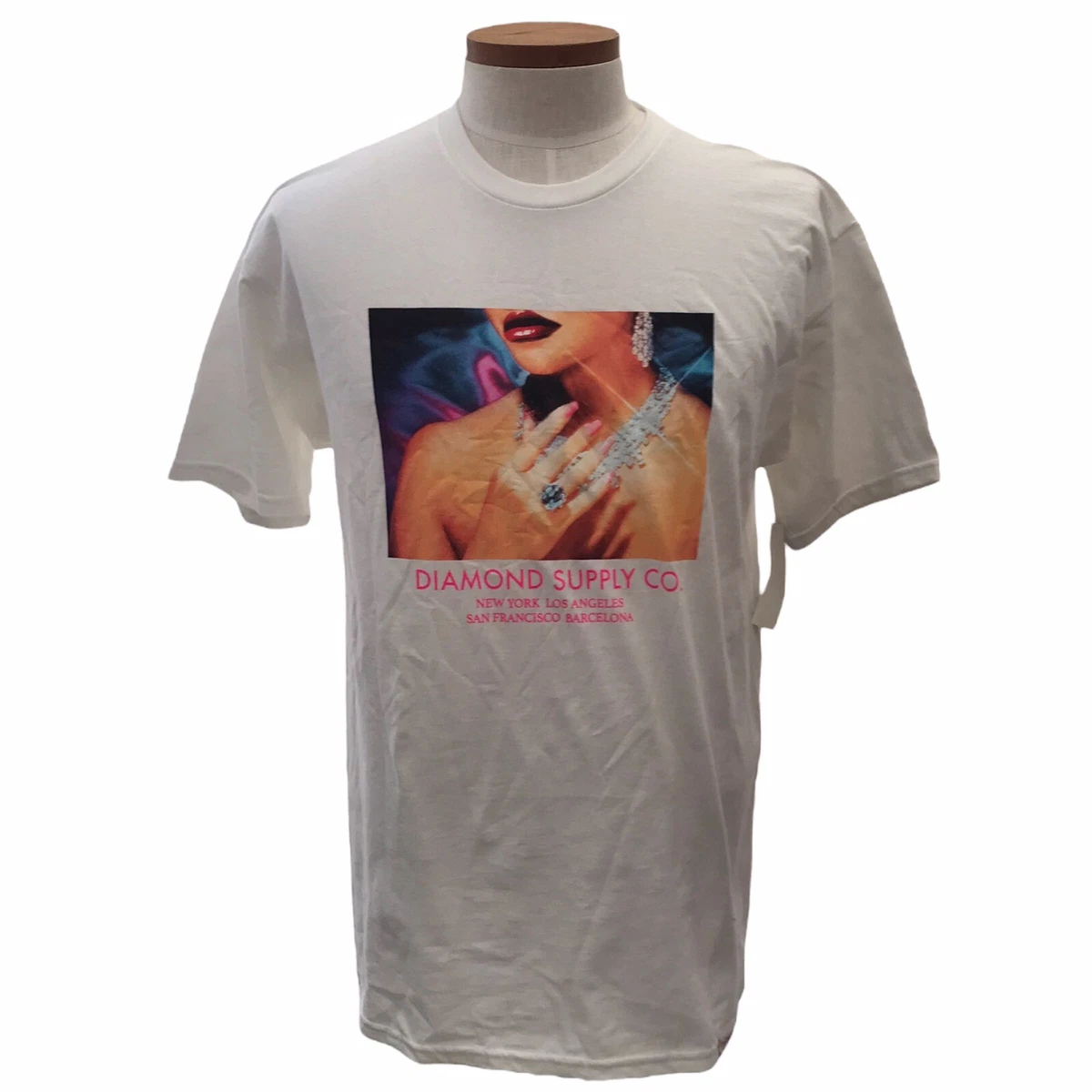 Diamond Supply Co. Skate Brand Men s Graphic T Shirt Women Wearing