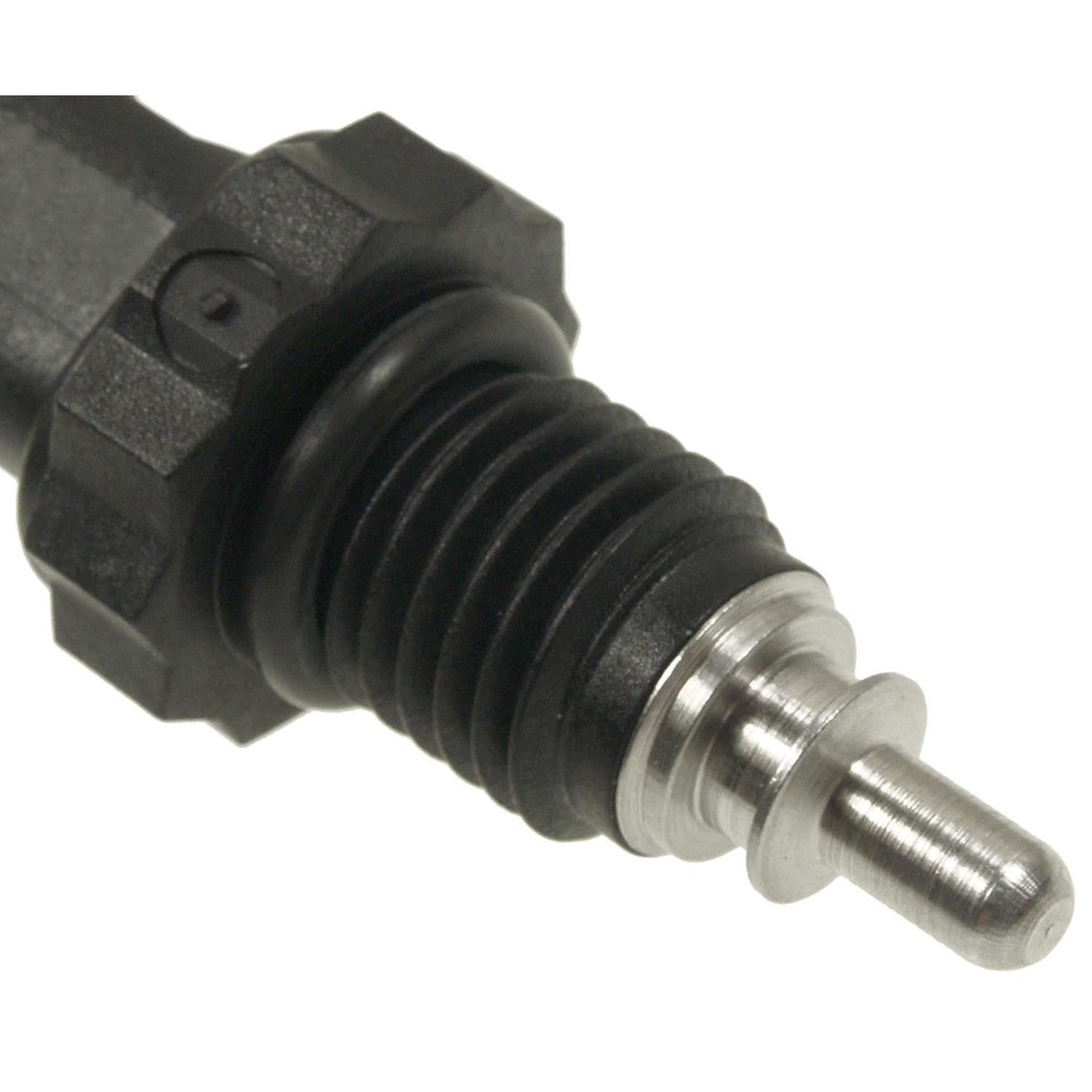 Audi R8 2010 Coolant temperature sensor