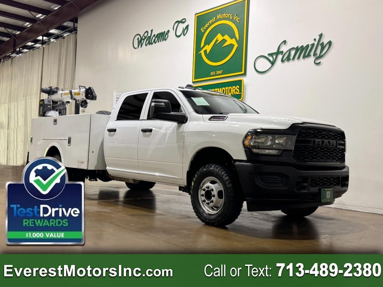 2023 RAM 3500 TRADESMAN 4X4 CC UTILITYBED CRANE GAS AISIN 1