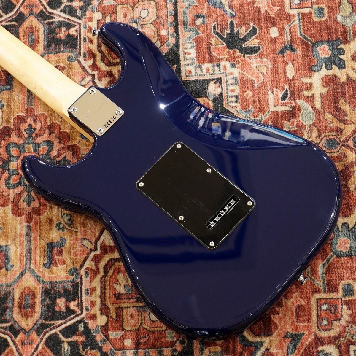 Squier Sonic Stratocaster HSS Maple Fingerboard, Black Pickguard