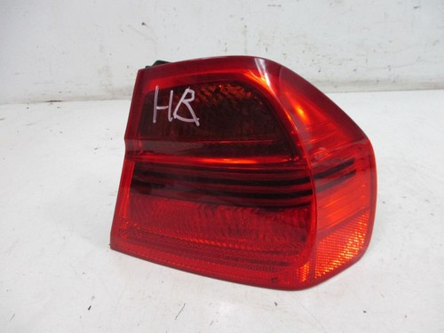 Rückleuchte Rücklicht aussen rechts passt für BMW 3 (E90) 318I 6937458