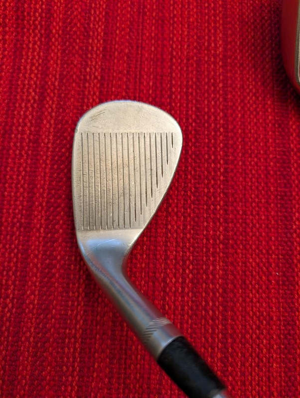 Titleist Vokey  Wedge Set SM9 56-10 and SM8 58-8 RH Wedge Flex