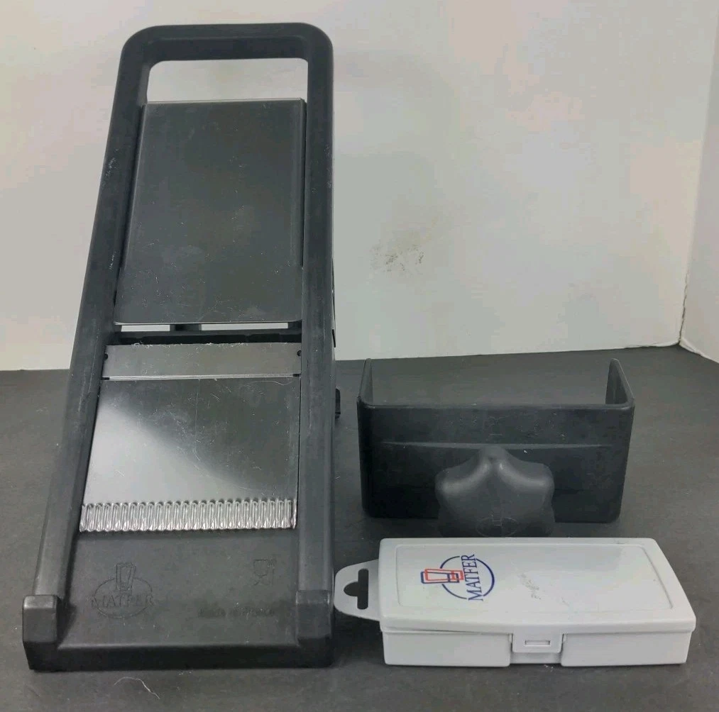 Matfer Mandoline Slicer with Safety Pusher & Box Of Blades France