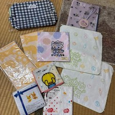 Brand new gauze handkerchiefs, Imabari hand towels, and diaper pouches. Bulk sal