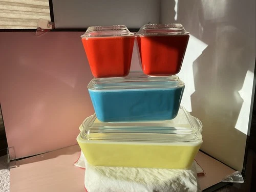 Vintage Pyrex Primary Colors 8 Piece 501, 502, 503 Refrigerator Dishes & Lids