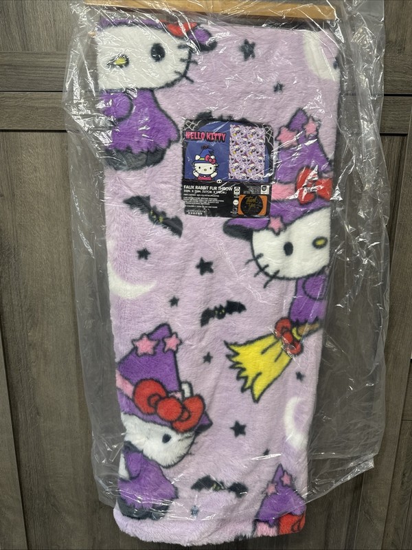 New Hello Kitty Halloween Purple Witch 50" x 70" Faux Rabbit Fur Throw Blanket