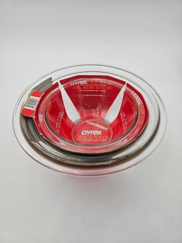 Pyrex Glass Mixing Bowl Set (3-Piece)