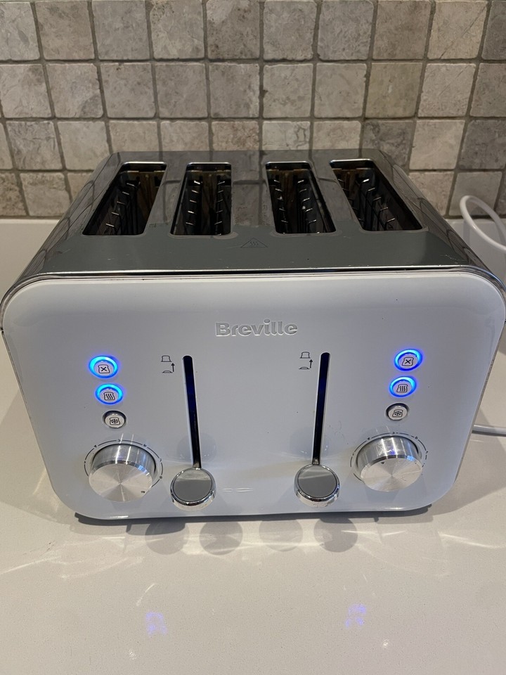 Breville VTT687 White High Gloss 4 Slice Toaster With Variable Browning