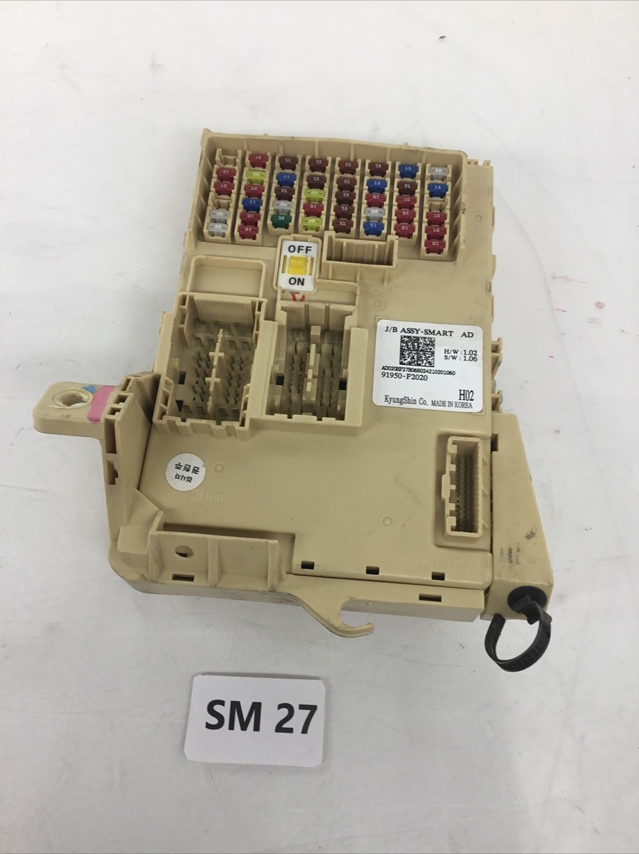 2017 hyundai elantra cigarette lighter fuse 2017-2018 HYUNDAI ELANTRA POWER JUNCTION BLOCK FUSE RELAY BOX OEM