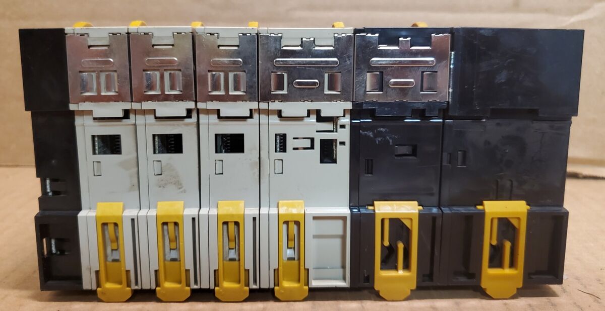 Omron PLC CJ2M-CPU12 Pwr Supply CJ1W-PA202 ID261 ID231 OD231 Omron PLC CJ2M-CPU12 Pwr Supply CJ1W-PA202 ID261 ID231 OD231
